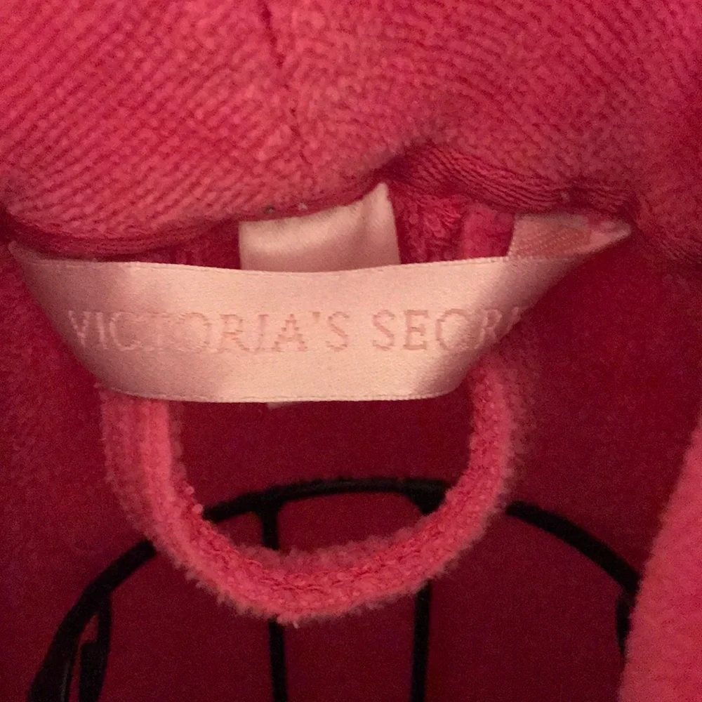 Victoria Secret Robe😍❤️ - Picture 5 of 6